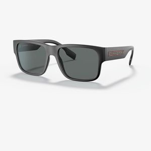 NWT BURBERRY BE4358 KNIGHT SUNGLASSES